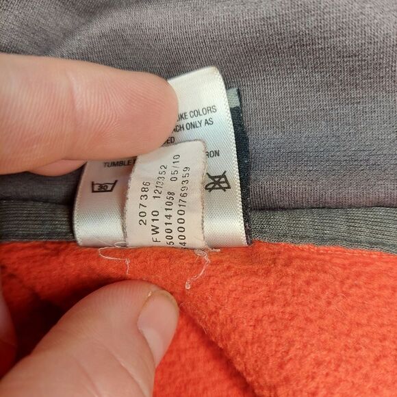 Woman's Under Armour Orange Hoodie Sweater sz Large - Picture 10 of 10